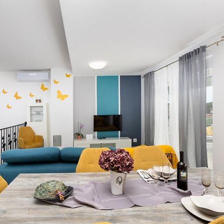 Apartment Butterfly Punat Exterior foto